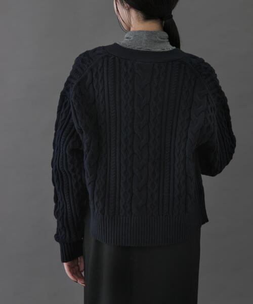 FORK&SPOON(フォークアンドスプーン)の「FORK&SPOON ケーブルVネックカーディガン(カーディガン/ボレロ・レディース・レッド/ネイビー/アイボリー・1)」の20枚目の写真