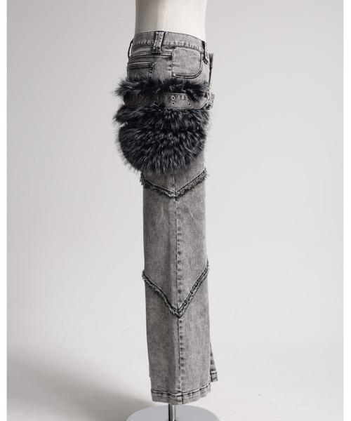 REFLEM/レフレム』ファーポーチベルト付きフレアデニムパンツ（デニム