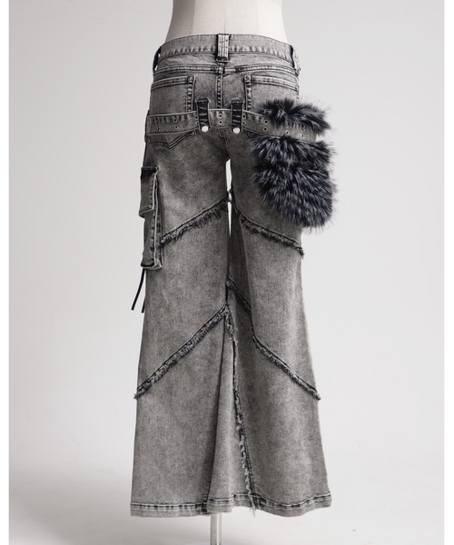 REFLEM レフレム ファーポーチベルト付きフレアデニムパンツ グレー REFLEM/レフレム』ファーポーチベルト付きフレアデニムパンツ（デニム