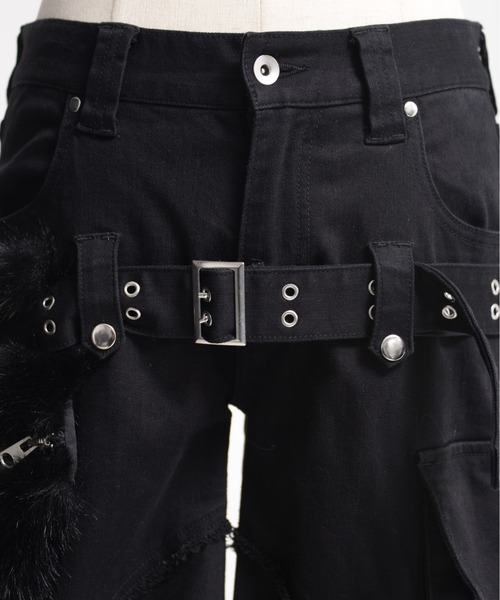 REFLEM/レフレム』ファーポーチベルト付きフレアデニムパンツ