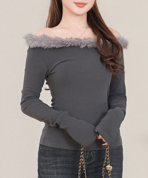 Anely(アネリー)の「ファー オフショルダー 長袖 カット トップス(Tシャツ/カットソー・レディース・グレー/ホワイト・FREE)」の1枚目の写真