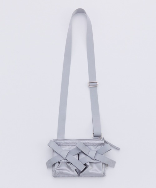 Ocean&Ground(オーシャン&グラウンド)の「WリボンポケットショルダーBAG(ハンドバッグ・レディース・ブラック/シルバー・SMALL/MEDIUM)」の10枚目の写真