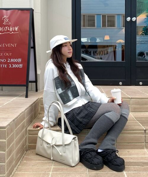 Miseki SEOUL(ミセキソウル)の「Pocket layered check skirt BLACK(スカート・レディース・その他・1/2)」の4枚目の写真