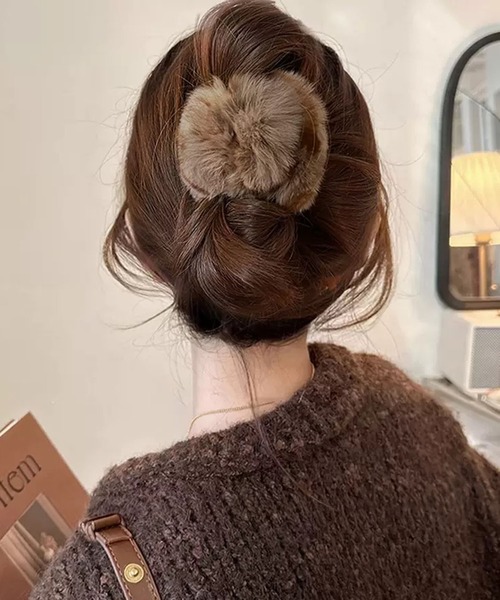 WESTSEA（ウエストシー）の「フェイクファー ヘアクリップ ミニ（バレッタ/ヘアクリップ・レディース・ベージュ/ホワイト/ブラウン/アイボリー・FREE）」の10枚目の写真