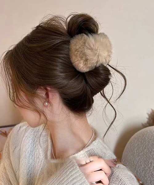 WESTSEA（ウエストシー）の「フェイクファー ヘアクリップ ミニ（バレッタ/ヘアクリップ・レディース・ベージュ/ホワイト/ブラウン/アイボリー・FREE）」の16枚目の写真