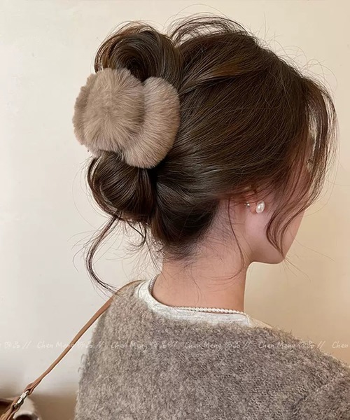 WESTSEA（ウエストシー）の「フェイクファー ヘアクリップ ミニ（バレッタ/ヘアクリップ・レディース・ベージュ/ホワイト/ブラウン/アイボリー・FREE）」の17枚目の写真