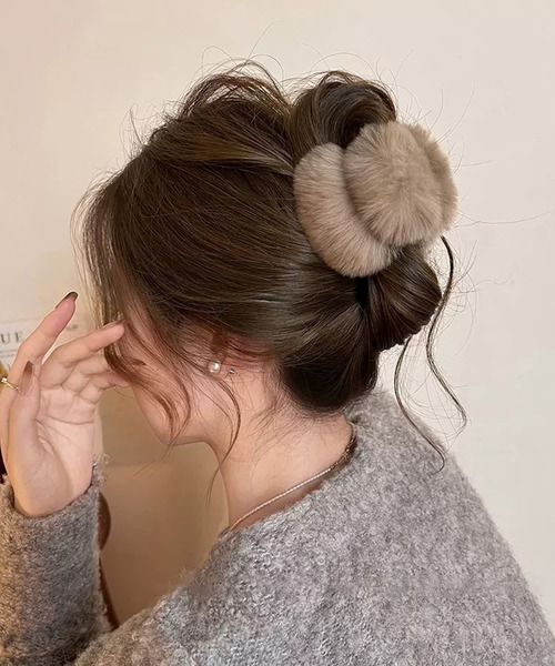 WESTSEA（ウエストシー）の「フェイクファー ヘアクリップ ミニ（バレッタ/ヘアクリップ・レディース・ベージュ/ホワイト/ブラウン/アイボリー・FREE）」の18枚目の写真