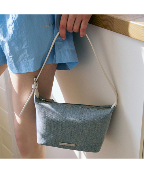 LAP(ラップ)の「SIMPLE DENIM SHOULDER BAG AR7AB423(ショルダーバッグ・レディース・ブラック/ライトインディゴブルー・FREE)」の8枚目の写真