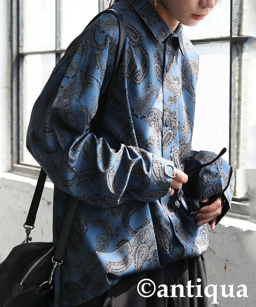 antiqua(アンティカ)の「ペイズリー柄 シャツ(シャツ/ブラウス・レディース・ブルー/レッド・ONESIZE)」の1枚目の写真