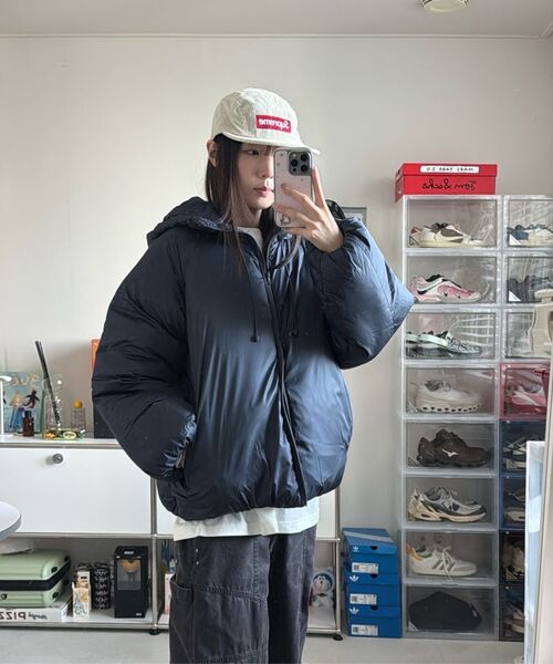 PHYSICAL DEPARTMENT(フィジカル デパートメント)の「アクティブシームレスプファージャケットネイビー(ダウンジャケット/コート・レディース・その他・SMALL/MEDIUM/LARGE/X-LARGE)」の10枚目の写真