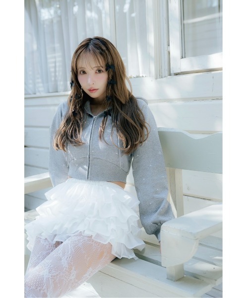 MISTREASS(ミストレアス)の「Volume Frilly Tiered Mini Skirt(スカート・レディース・オフホワイト/モカ・FREE)」の4枚目の写真