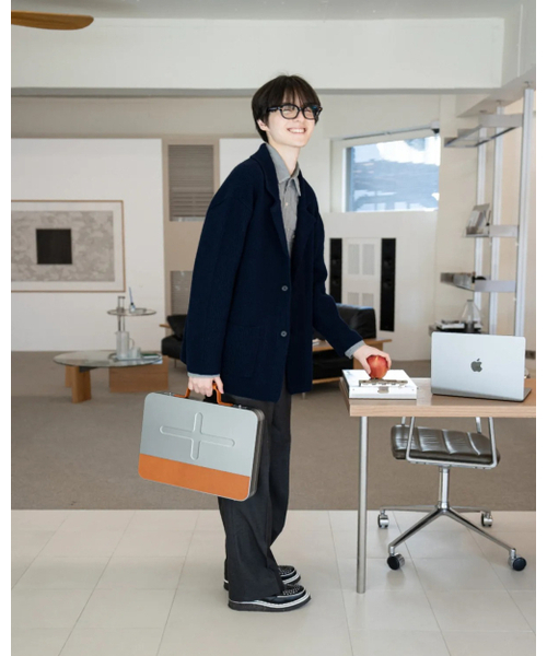 ASTLAY(アストレイ)の「IRIS Knit Blazer (Navy)(カーディガン/ボレロ・メンズ・その他・3/2)」の2枚目の写真