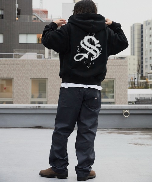 SUPPLIER（サプライヤー）の「SUPPLIER/サプライヤー Cross Zip Hoodie V2 ラインストーン シグネチャーロゴ ジップフーディー（パーカー・メンズ・ブラック/グレー/カモフラージュ・S/M/L）」の20枚目の写真