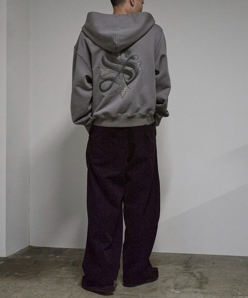 て*割様 STONE  フード付きパーカー グレー RHINESTONE OG ZIP HOODED SWEATSHIRT – calif（カリフ）公式サイト