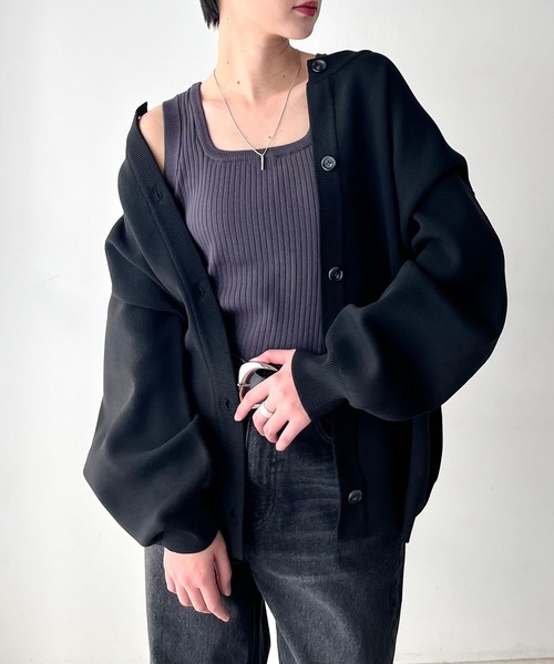 PAGEBOY（ページボーイ）の「＜WEB限定アイテム＞クルーネックボリュームカーディガン（カーディガン/ボレロ・レディース・マスタード/ホワイト系その他/グリーン/ブラック/ターコイズブルー・FREE）」の11枚目の写真