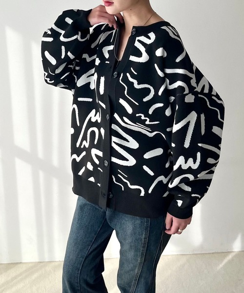 PAGEBOY（ページボーイ）の「＜WEB限定アイテム＞クルーネックボリュームカーディガン（カーディガン/ボレロ・レディース・マスタード/ホワイト系その他/グリーン/ブラック/ターコイズブルー・FREE）」の7枚目の写真