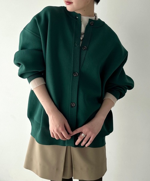 PAGEBOY（ページボーイ）の「＜WEB限定アイテム＞クルーネックボリュームカーディガン（カーディガン/ボレロ・レディース・マスタード/ホワイト系その他/グリーン/ブラック/ターコイズブルー・FREE）」の17枚目の写真