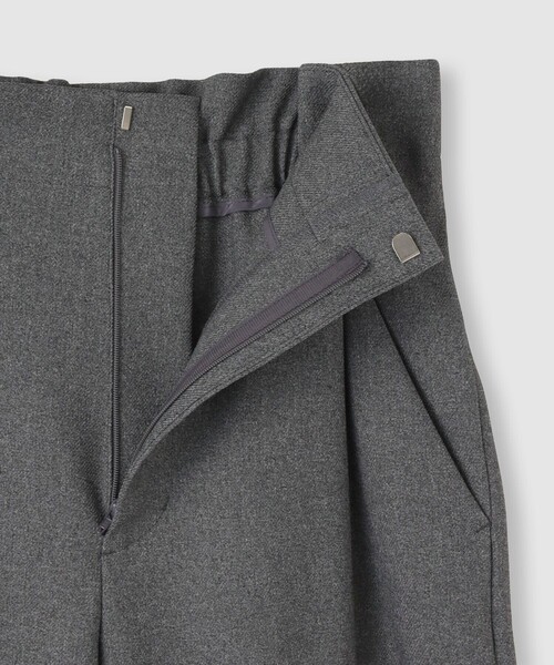 allureville(アルアバイル)の「ウールライクフランネルヨークレスパンツ(その他パンツ・レディース・グレー系その他/ブラック/オフホワイト・2/1)」の6枚目の写真