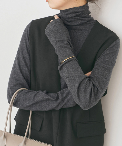 Spick & Span（スピックアンドスパン）の「《WEB限定カラー有り / 追加2》ハイネックプルオーバー（Tシャツ/カットソー・レディース・レッド/ホワイト/スミクロ・FREE）」の2枚目の写真