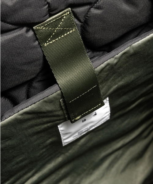 KANEITEI(カネイテイ)の「ROME HELMET BAG L (OLIVE DRAB) / RECYCLED(メッセンジャーバッグ・レディース・カーキオリーブ・FREE)」の5枚目の写真