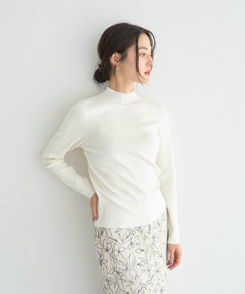 YECCA VECCA（イェッカヴェッカ）の「ハイネックリブニット（ニット/セーター・レディース・ベージュ/アイボリー/ブラック・FREE）」の4枚目の写真