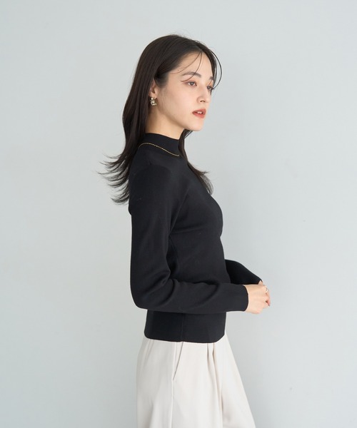 YECCA VECCA（イェッカヴェッカ）の「ハイネックリブニット（ニット/セーター・レディース・ベージュ/アイボリー/ブラック・FREE）」の17枚目の写真