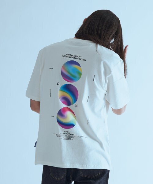 ICONOGRAPHY(アイコノグラフィー)の「地球の日 Part 1. オゾン層破壊 IVY(Tシャツ/カットソー・レディース・アイボリー・SMALL/MEDIUM/LARGE/X-LARGE)」の3枚目の写真