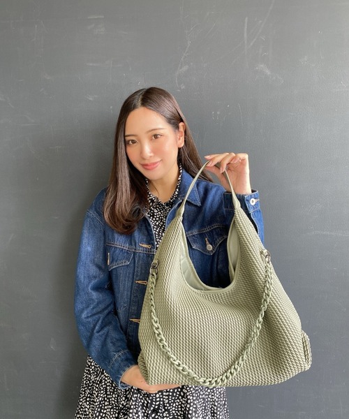 LEBELIER（ルベリエ）の「ソフトエンボスバルーントート（トートバッグ・レディース・グリーン/グレー系その他/ブルー/ブラック・FREE）」の4枚目の写真