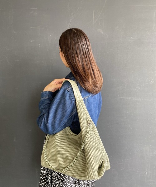 LEBELIER（ルベリエ）の「ソフトエンボスバルーントート（トートバッグ・レディース・グリーン/グレー系その他/ブルー/ブラック・FREE）」の11枚目の写真