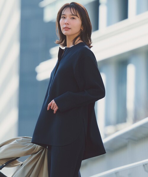UNFILO（アンフィーロ）の「【セットアップ着用可/セレモニー】ドライダブルクロス スキッパーブラウス（シャツ/ブラウス・レディース・ブラック系/ネイビー系/アイボリー系・SMALL/MEDIUM/LARGE）」の14枚目の写真
