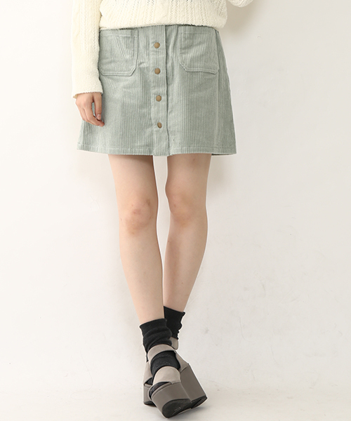 one after another NICE CLAUP（ワンアフターアナザーナイスクラップ）の「★【ナイスクラップ】コーデュロイスカート（スカート・レディース・ネイビー/アイボリー/サックスブルー/ブラウン・FREE）」の4枚目の写真