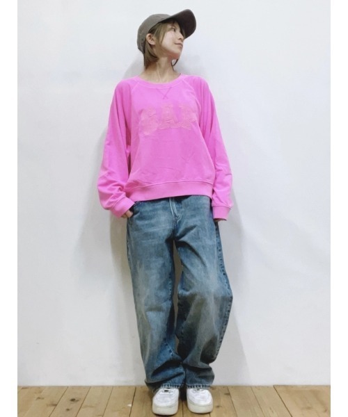GAP(ギャップ)の「フレンチテリー ラグラン GAPロゴスウェットシャツ(スウェット・レディース・ブルー/グリーン/イエロー/ピンク・L/XS/S/M/XL/XXS)」の11枚目の写真