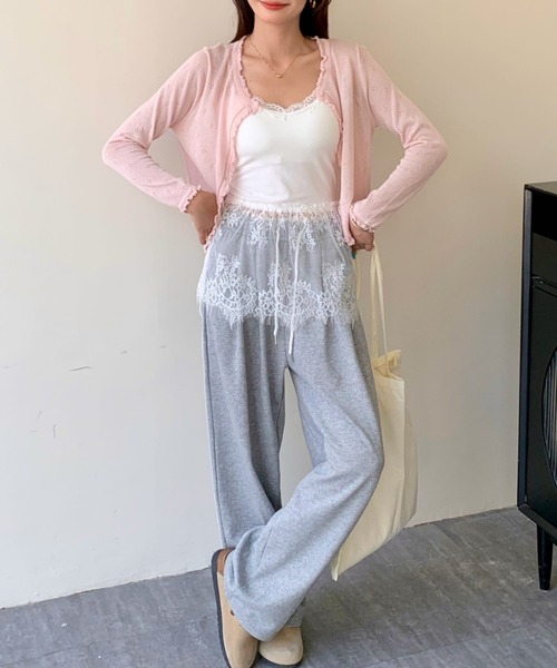 yuue' ( wear )(ユーイ)の「カップ付きレースヘムキャミソール(キャミソール・レディース・ホワイト/ブラック/アイボリー・FREE)」の7枚目の写真