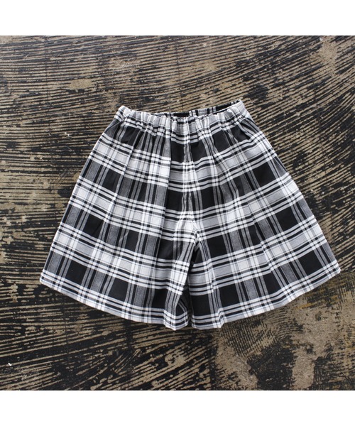 maarook(マルーク)の「モノトーンタータンチェックラップキュロット(その他パンツ・キッズ・ブラック・160cm/150cm/140cm)」の4枚目の写真