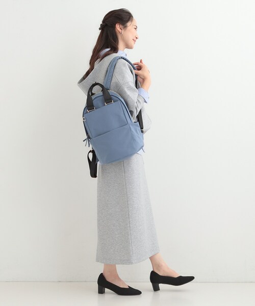 SHOO・LA・RUE(シューラルー)の「【撥水/9ポケット】コロンとしたフォルムが愛らしい キャリーオン ラウンドリュック(バックパック/リュック・レディース・ブラック/グレー/ブルー・00)」の9枚目の写真