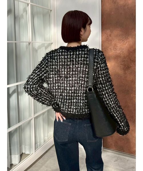 LILY BROWN（リリーブラウン）の「[L.B CANDY STOCK]ラメリボンニットジャケット（ノーカラージャケット・レディース・ホワイト/ブラック/ブルー・F）」の16枚目の写真