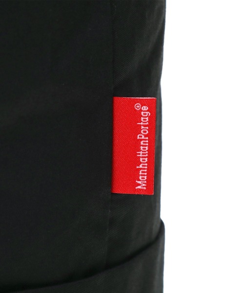 Manhattan Portage（マンハッタンポーテージ）の「CORLEARS HOOK BACKPACK COMBED COTTON GABARDINE DPL（バックパック/リュック・レディース・ブラック・MEDIUM）」の13枚目の写真