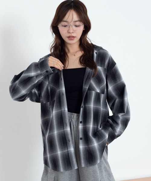 WEGO(ウィゴー)の「WEGO/【26年春新作】フードチェックシャツ(シャツ/ブラウス・レディース・ブラック/サックスブルー/レッド/ピンク・FREE)」の21枚目の写真