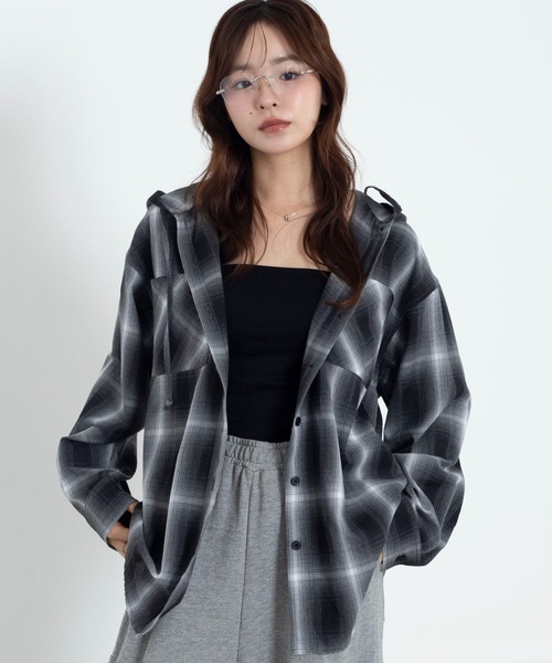 WEGO(ウィゴー)の「WEGO/【26年春新作】フードチェックシャツ(シャツ/ブラウス・レディース・ブラック/サックスブルー/レッド/ピンク・FREE)」の22枚目の写真