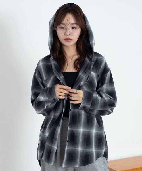 WEGO(ウィゴー)の「WEGO/【26年春新作】フードチェックシャツ(シャツ/ブラウス・レディース・ブラック/サックスブルー/レッド/ピンク・FREE)」の20枚目の写真