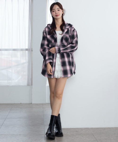WEGO(ウィゴー)の「WEGO/【26年春新作】フードチェックシャツ(シャツ/ブラウス・レディース・ブラック/サックスブルー/レッド/ピンク・FREE)」の17枚目の写真