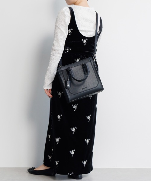 Jewelna Rose（ジュエルナローズ）の「【袱紗付き】 アリゼ シンクブラック 65651（ハンドバッグ・レディース・ブラック・FREE）」の5枚目の写真