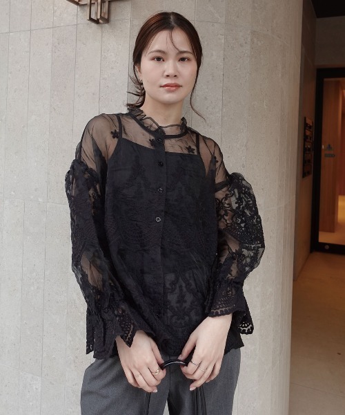CORNERS(コーナーズ)の「オーガンジーレースブラウス(インナー付き)(シャツ/ブラウス・レディース・ベージュ系その他/ホワイト/ブラック・M)」の22枚目の写真