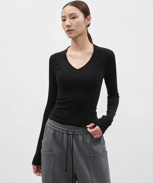EIGHTHMONTH(エイスマンス)の「ディープVネックフィットトップス EM26s033【EIGHTHMONTH】(Tシャツ/カットソー・レディース・アイボリー/ブラック・S/M)」の12枚目の写真