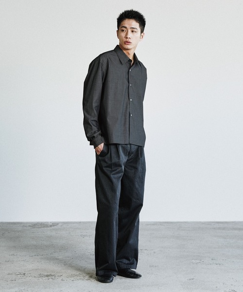 WYM LIDNM（ウィム バイ リドム）の「MICRO SPAN CROPPED SHIRT（シャツ/ブラウス・メンズ・サックスブルー/ストライプ/チャコール・L/M/S）」の8枚目の写真