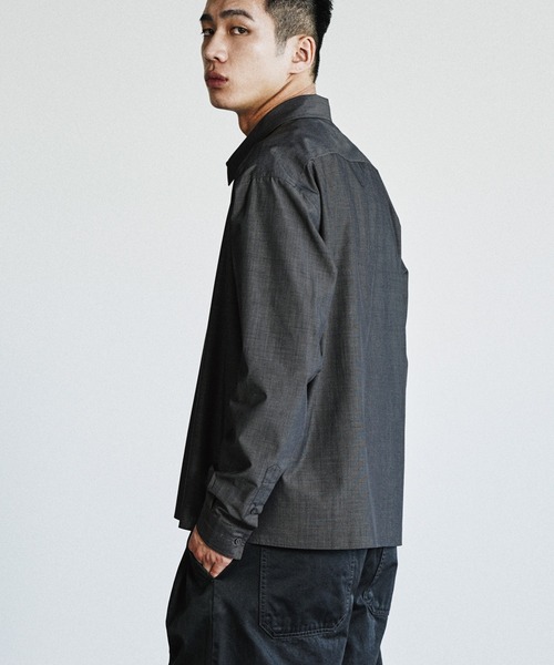 WYM LIDNM（ウィム バイ リドム）の「MICRO SPAN CROPPED SHIRT（シャツ/ブラウス・メンズ・サックスブルー/ストライプ/チャコール・L/M/S）」の15枚目の写真