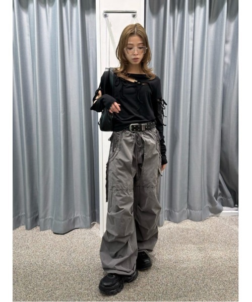 SLY(スライ)の「TUCK WIDE WOVEN PT タックワイドウーヴンパンツ 春服(スラックス・レディース・ライトブラック/ライトブラウン・1/2)」の19枚目の写真