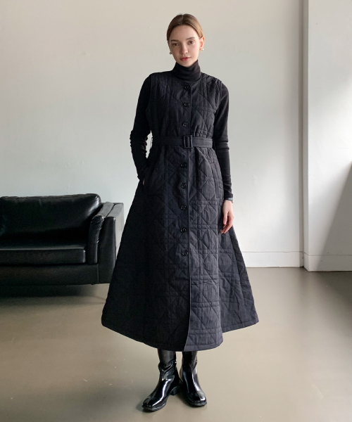 VASCARA（バスカラ）の「[SET] Double Quilted Belted One-piece+Jacket Set-up（ワンピース・レディース・ブラック・FREE）」の3枚目の写真