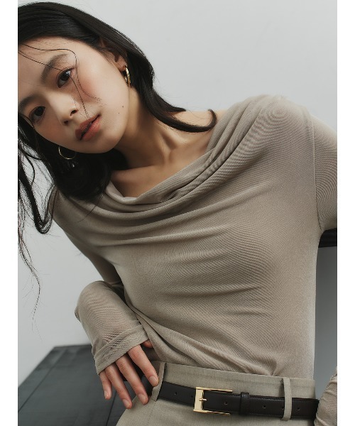 anuans（アニュアンス）の「アセテートギャザードレープカットトップス（Tシャツ/カットソー・レディース・ホワイト/ベージュ/ブラック・FREE）」の8枚目の写真