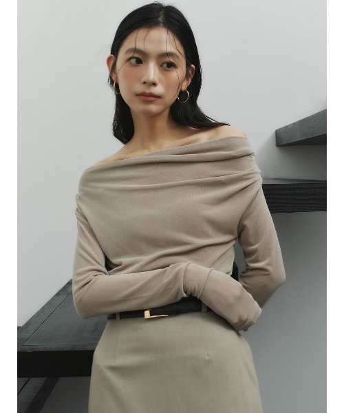 anuans（アニュアンス）の「アセテートギャザードレープカットトップス（Tシャツ/カットソー・レディース・ホワイト/ベージュ/ブラック・FREE）」の10枚目の写真